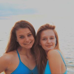 Meet your Posher, Isa